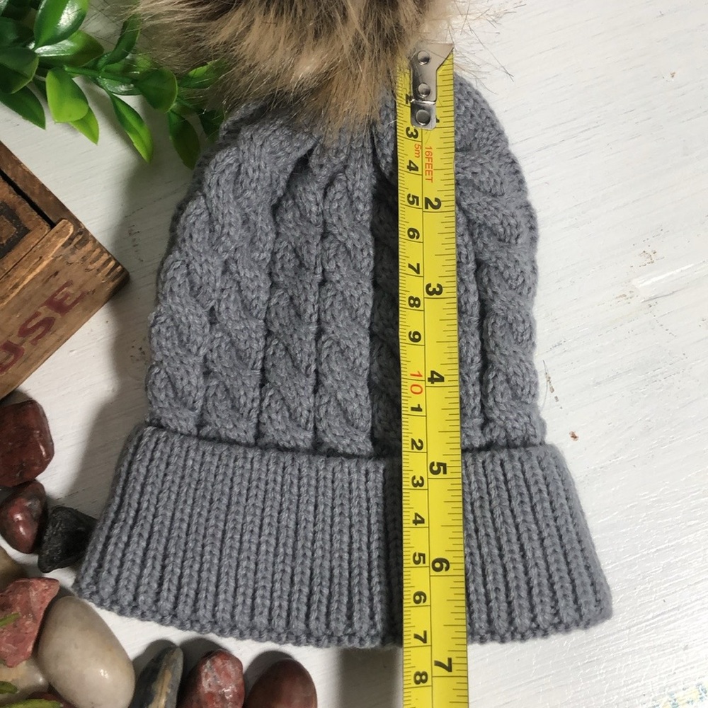 Hat Infant Toddler Knitted Stretch Hat  w/ Faux Fur NWOT 3-18 Months Gray Cable - Picture 8 of 11